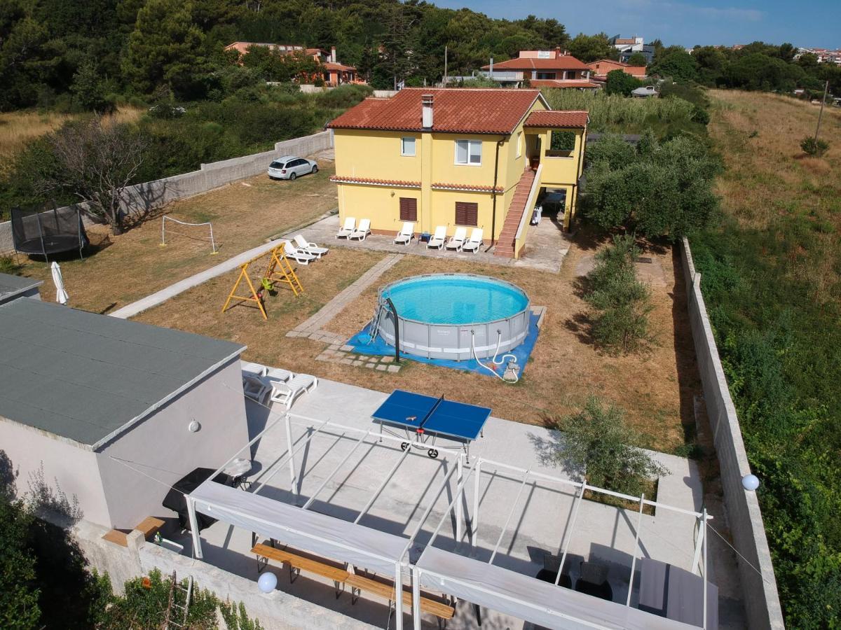 Apartment Silvija Ližnjan 外观 照片