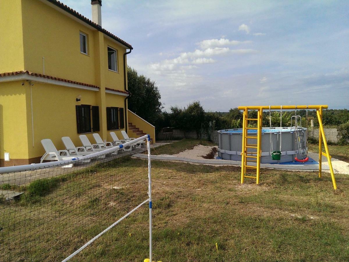 Apartment Silvija Ližnjan 外观 照片